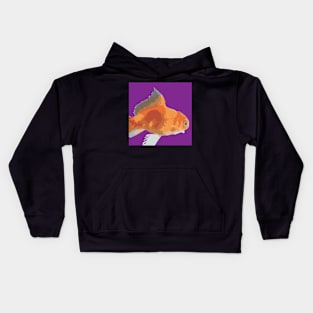 BIG FISH. ILLUSTRATION OF A GOLDFISH. Kids Hoodie